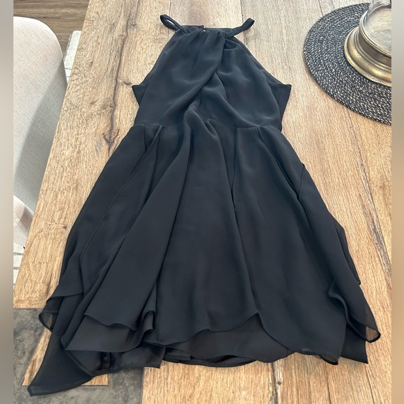 Little black dress - Picture 3 of 10